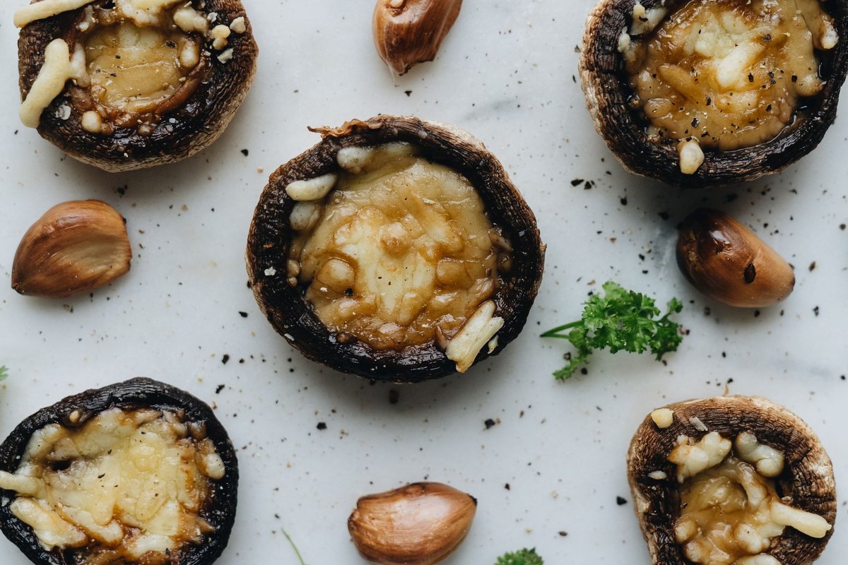 Easy Stuffed Mushrooms ready to serve