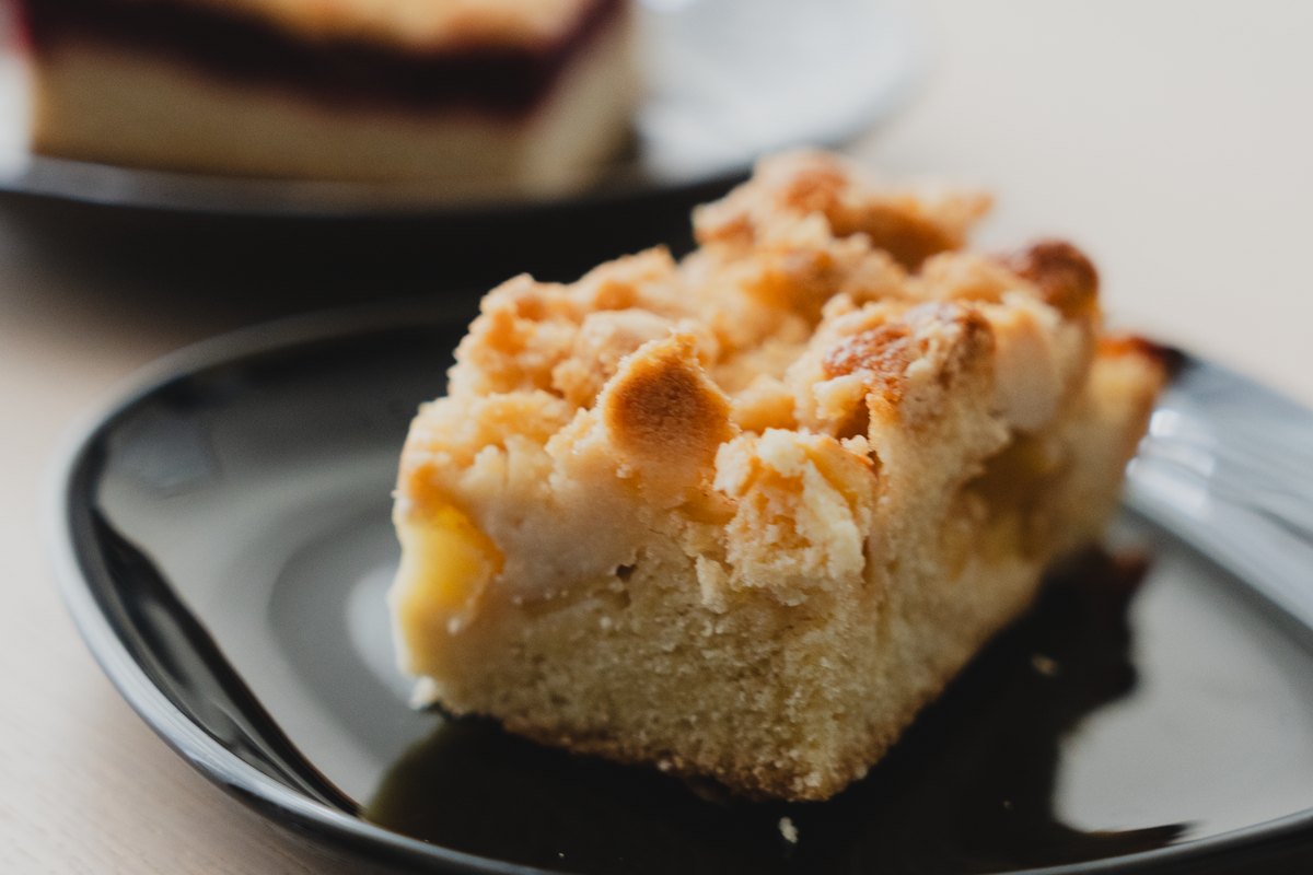 Old Fashioned Apple Crisp ready to serve