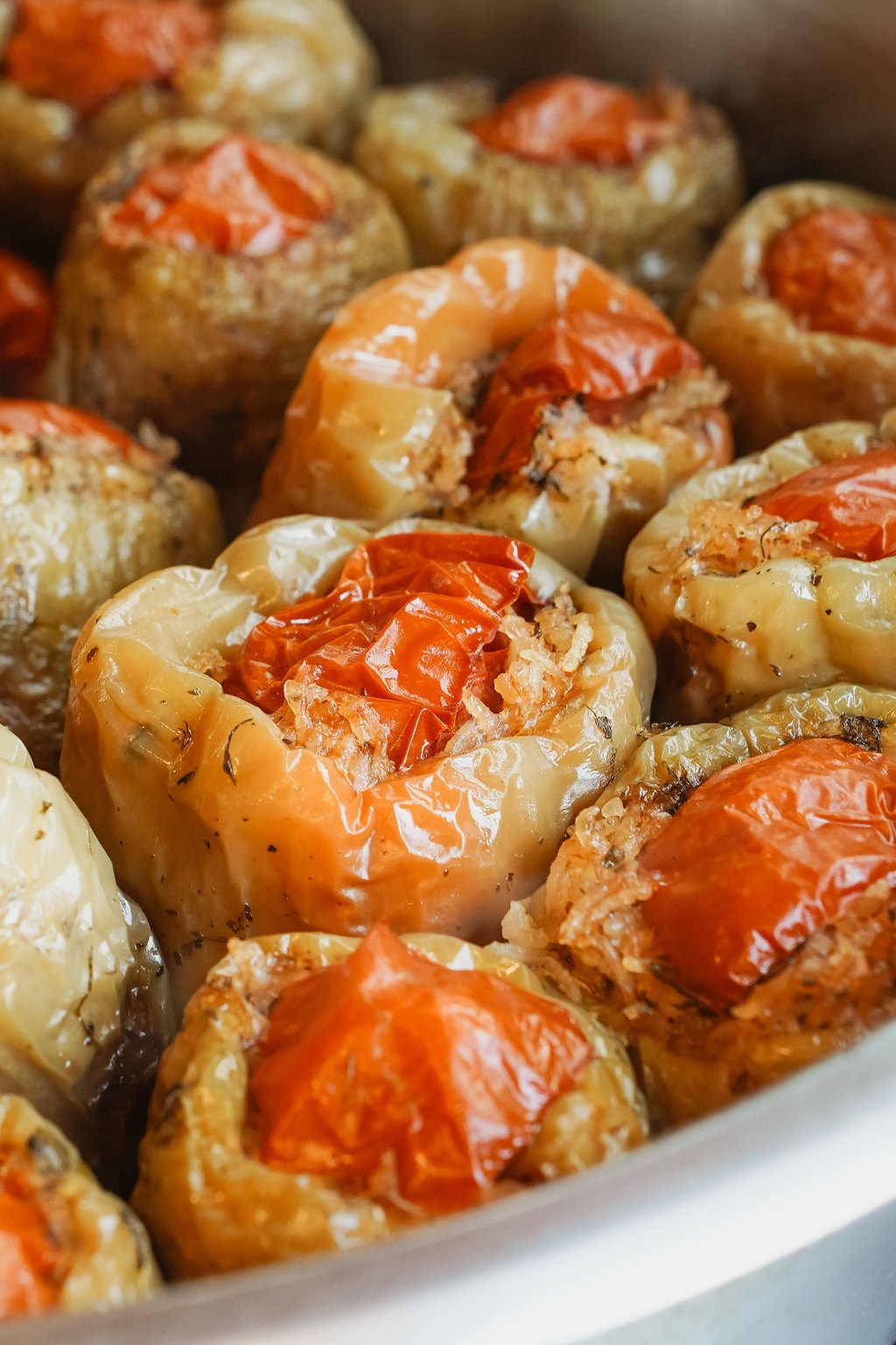 Close up of crockpot stuffed peppers
